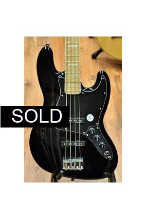 Squier Vintage Modified 1977 Jazz Bass Squier Vintage Modified 1977 Jazz Bass